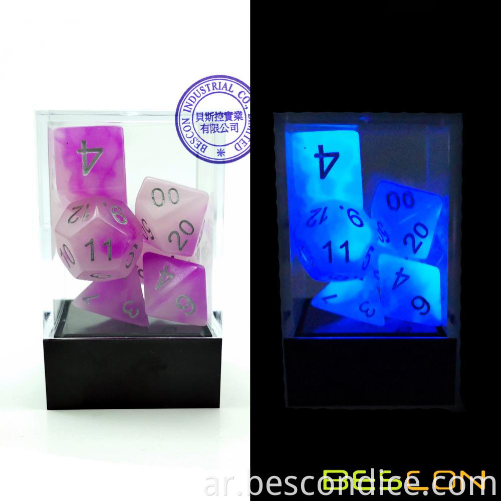 Frosty Amethyst Two Tone Glowing Dnd Dice 5